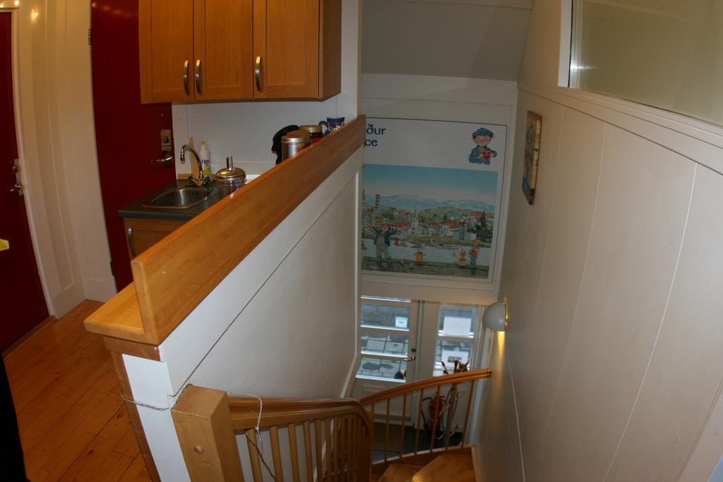 Harbourfront Guesthouse Hafnarfjörður Rum bild