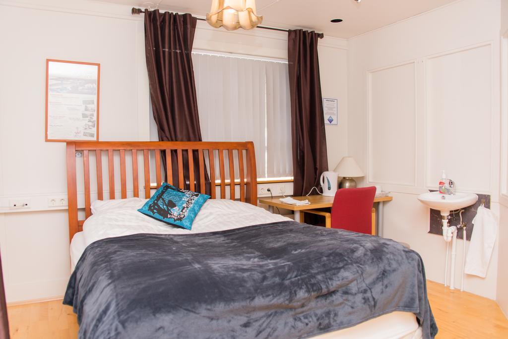 Harbourfront Guesthouse Hafnarfjörður Exteriör bild